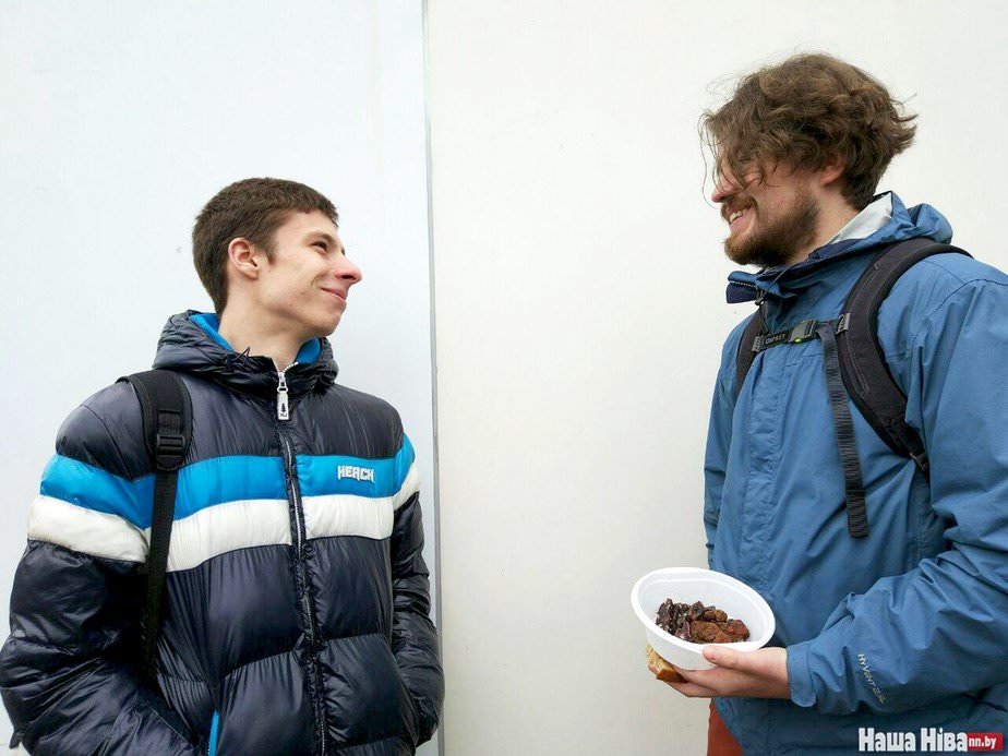 Як у Мінску пробную партыю каўбасы з баброў дэгуставалі